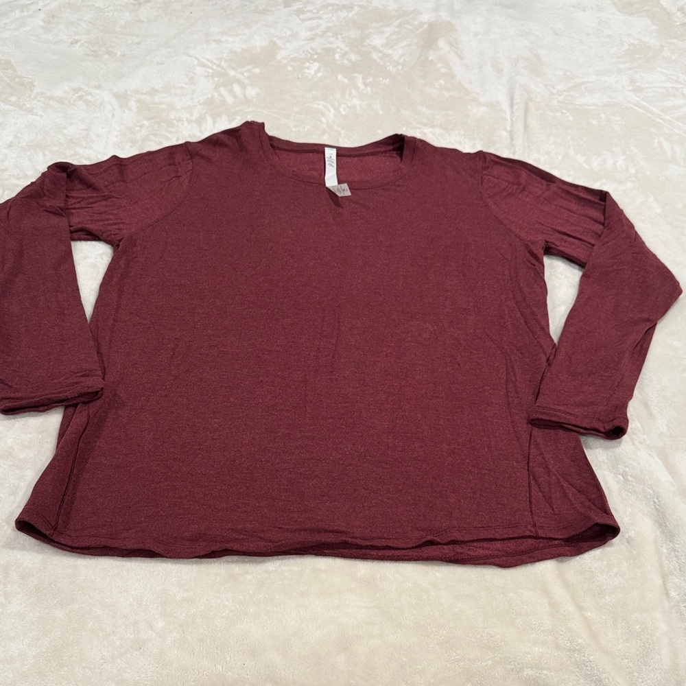 Lululemon long sleeve T-shirt size 12